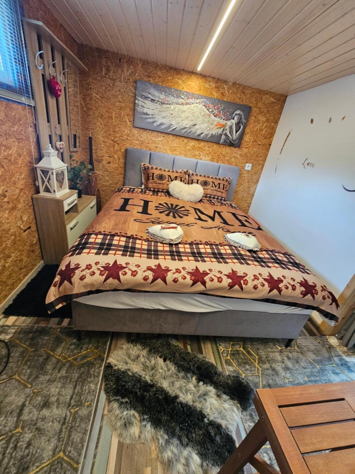 Chez Gigi Bed & Breakfast Нендаз Екстериор снимка